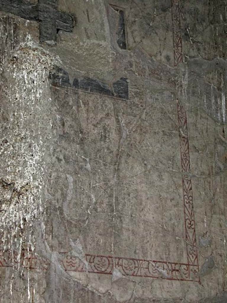 V.14/16, Herculaneum. September 2003. East wall of cubiculum E, or room 7
Photo courtesy of Nicolas Monteix.